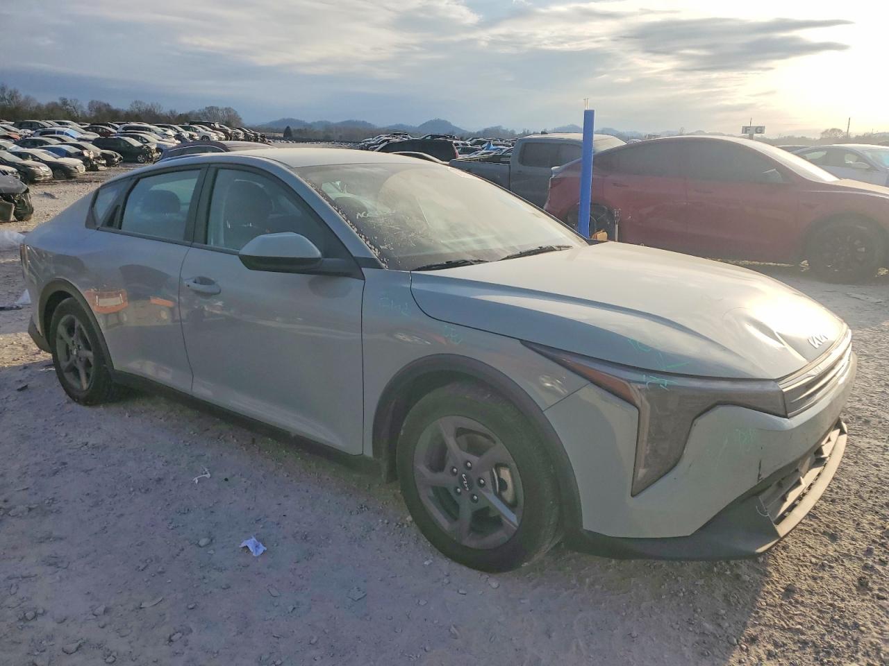2025 KIA K4 LX photo 4