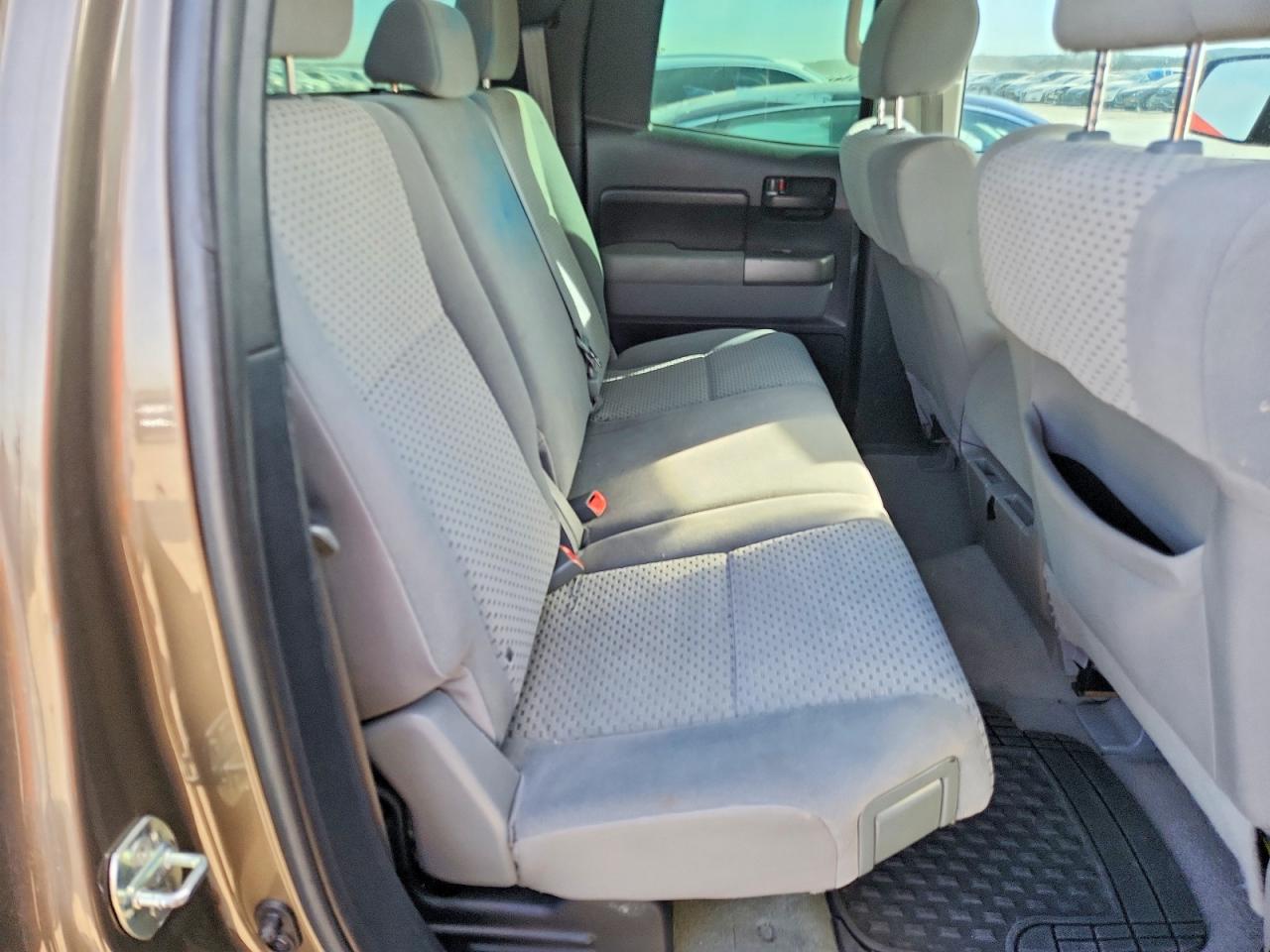 2010 TOYOTA TUNDRA DOUBLE CAB SR5 photo 19