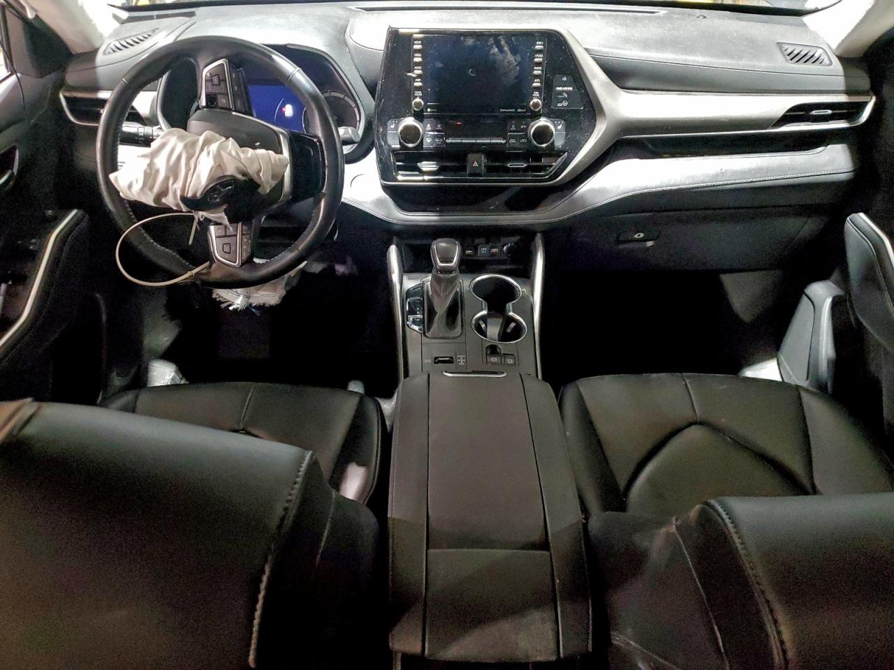 2021 TOYOTA HIGHLANDER HYBRID XLE photo 8