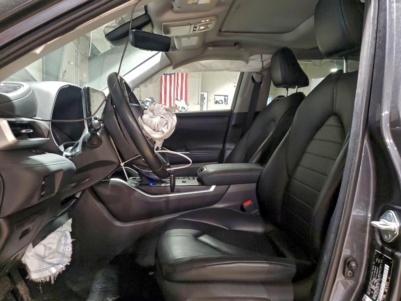 2021 TOYOTA HIGHLANDER HYBRID XLE photo 7