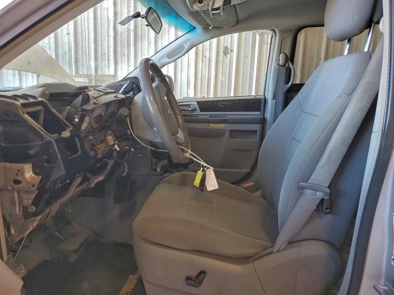 2010 DODGE GRAND CARAVAN SXT photo 7