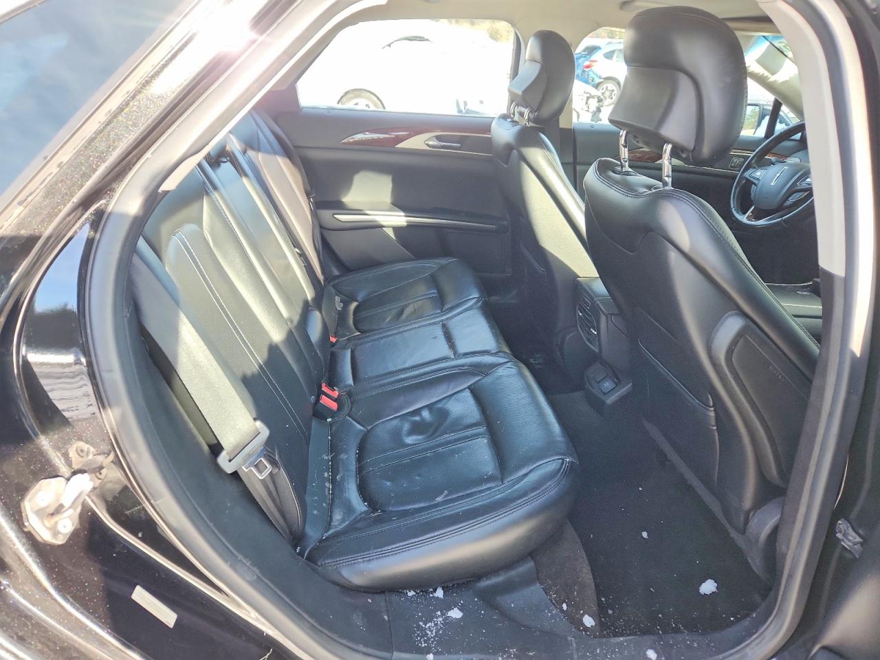 2015 LINCOLN MKZ photo 10
