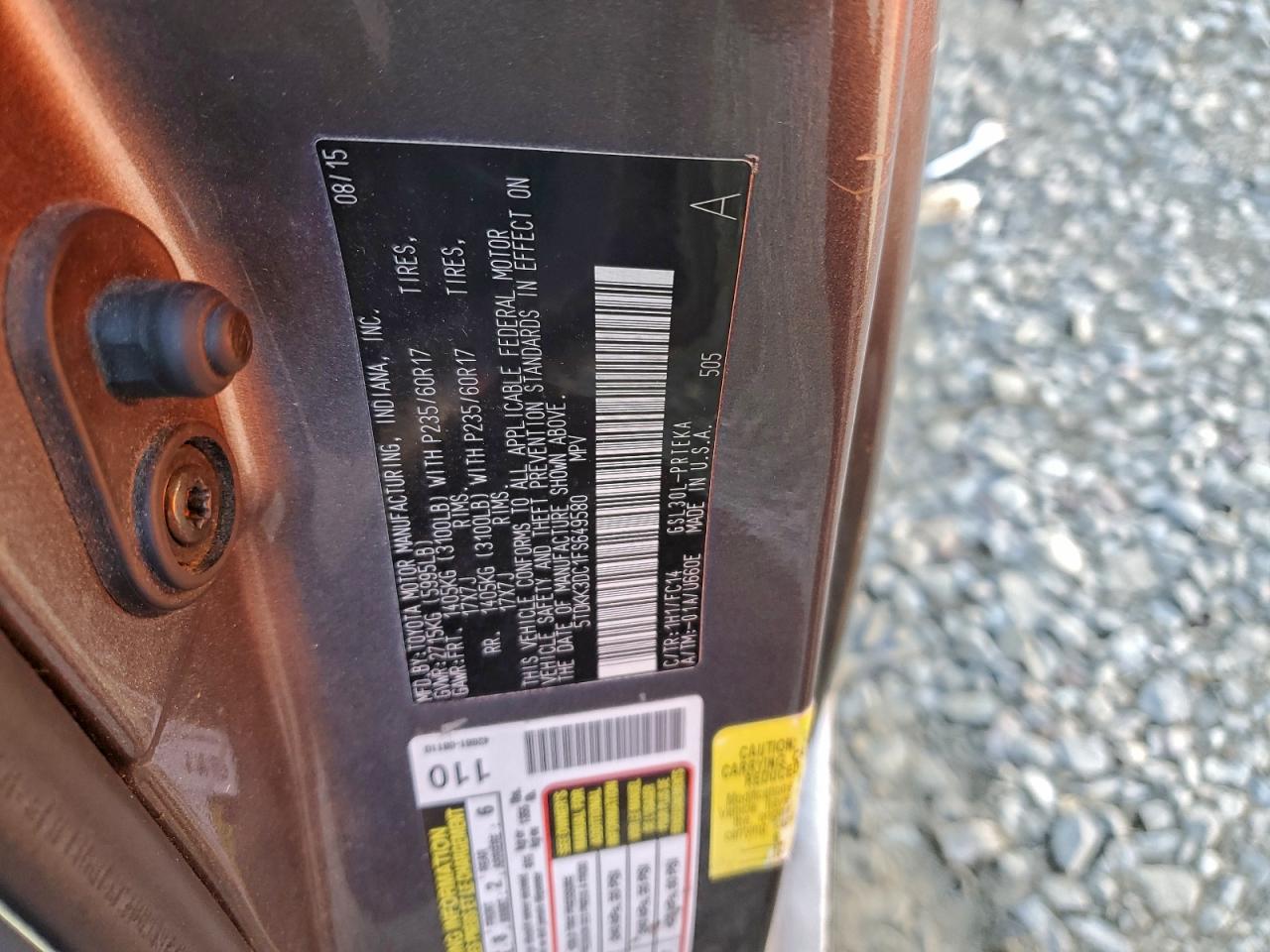 2015 TOYOTA SIENNA LE photo 13