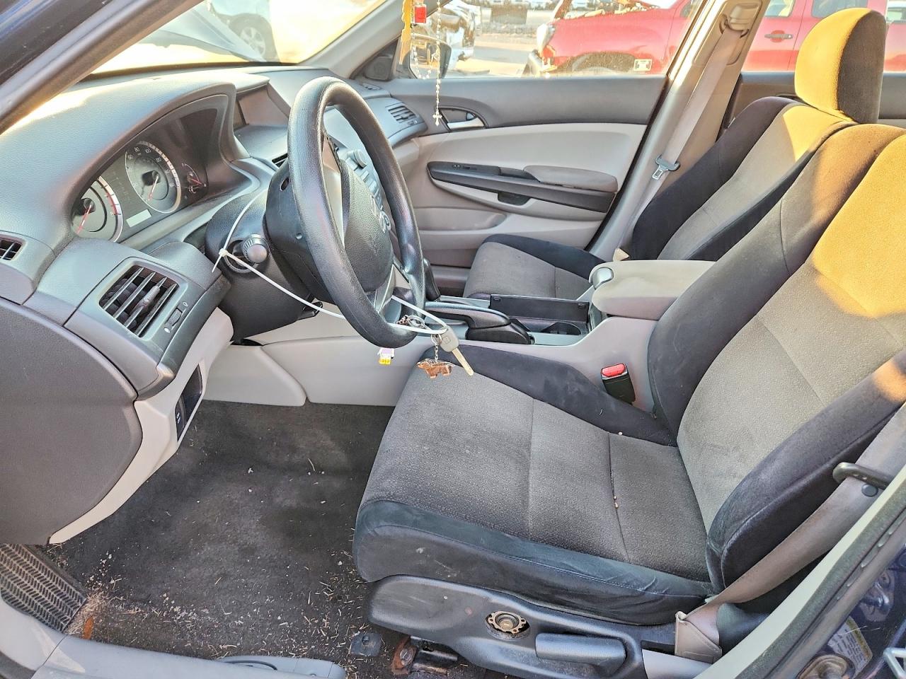 2010 HONDA ACCORD LX photo 7