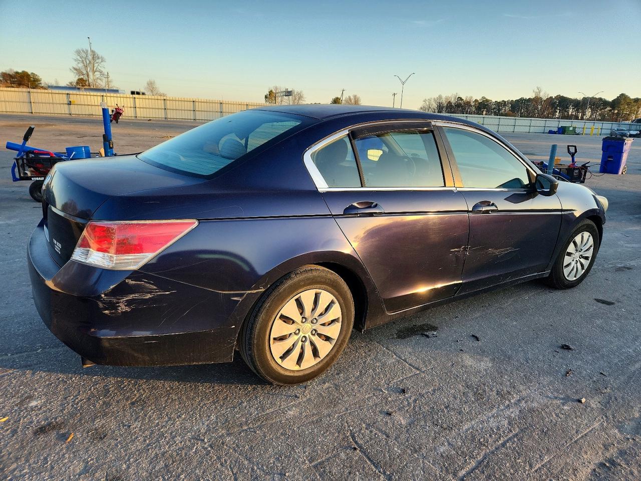 2010 HONDA ACCORD LX photo 3