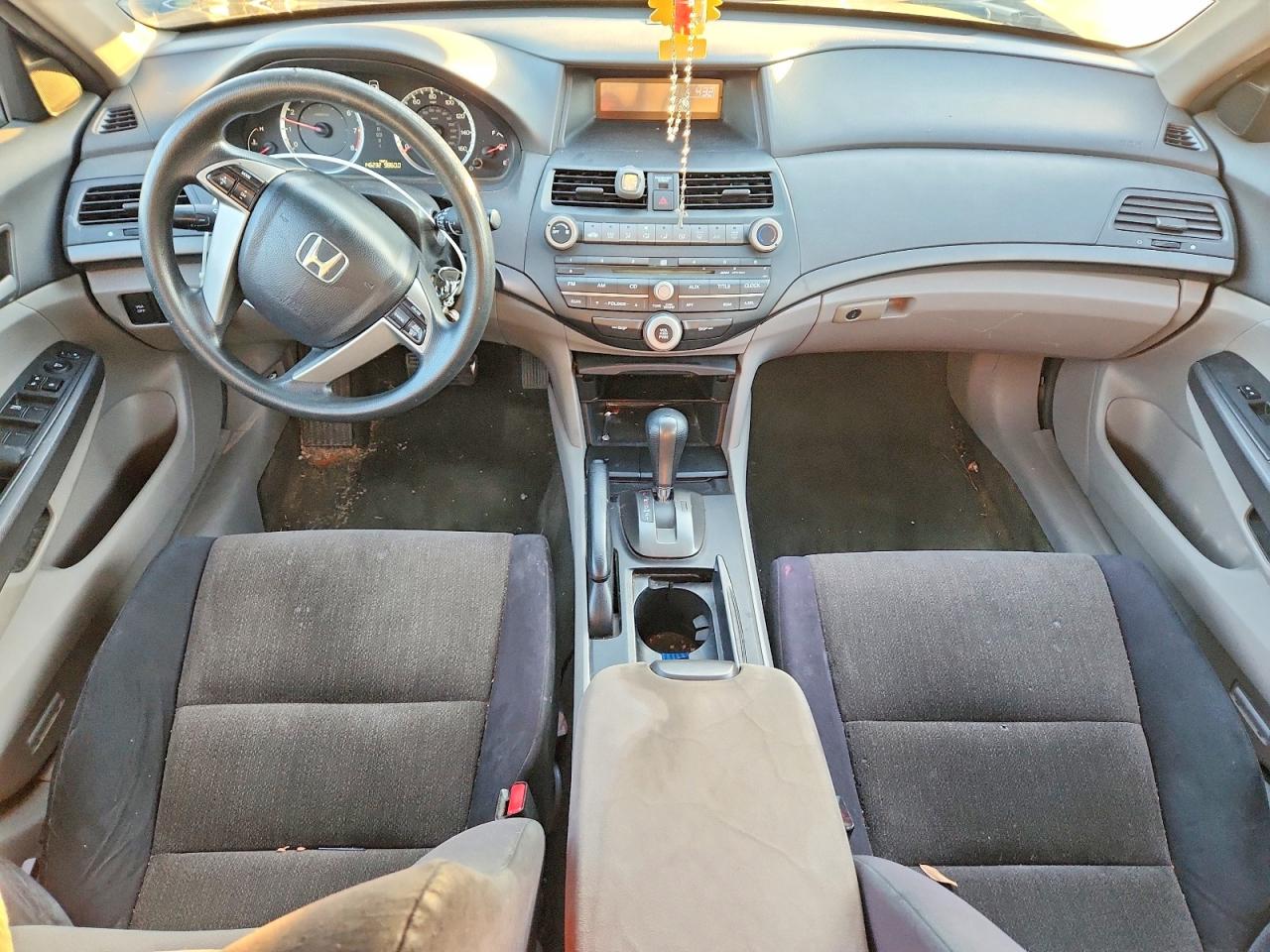 2010 HONDA ACCORD LX photo 8