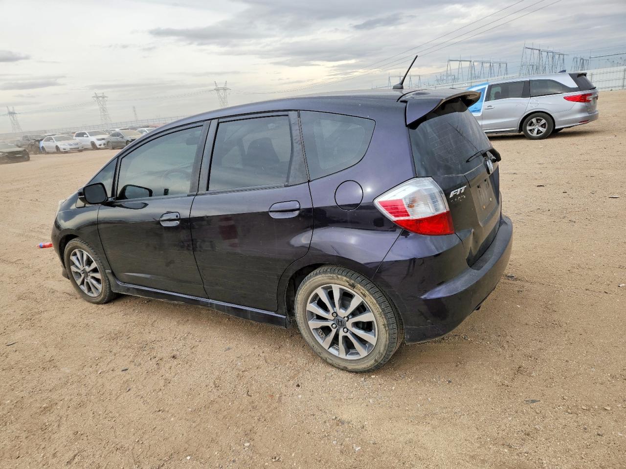 2013 HONDA FIT SPORT photo 2