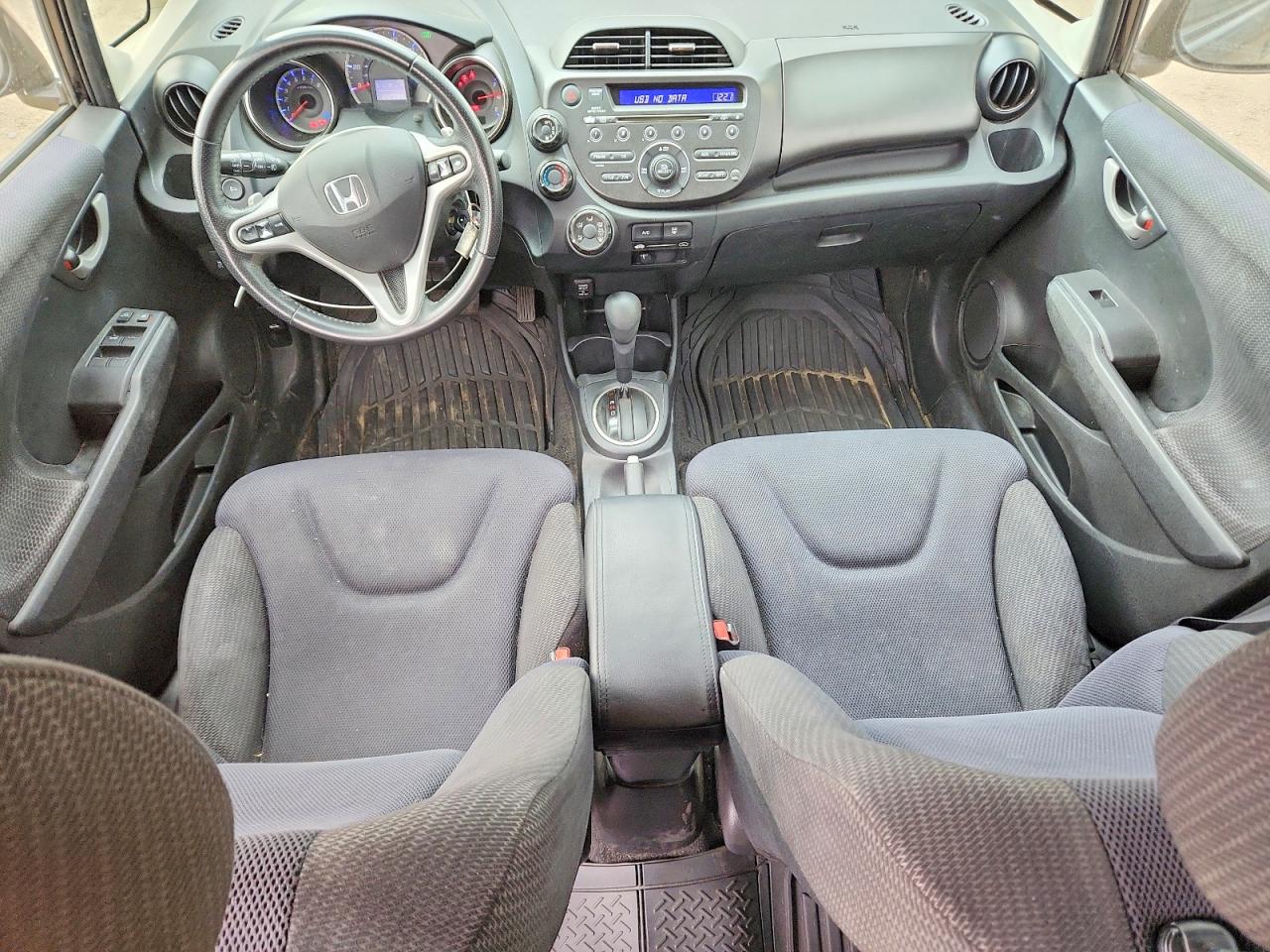 2013 HONDA FIT SPORT photo 8