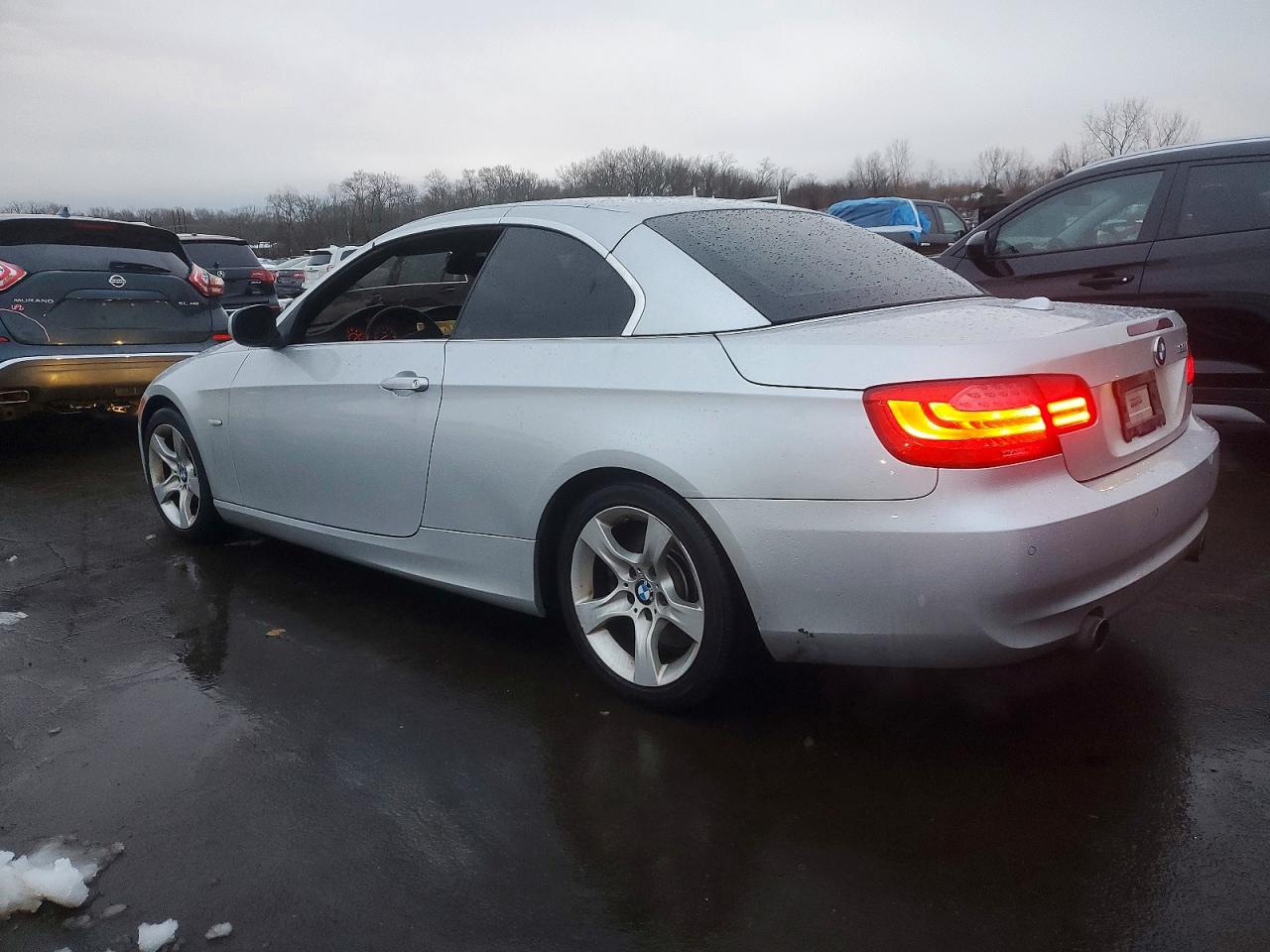 2011 BMW 335 I photo 2