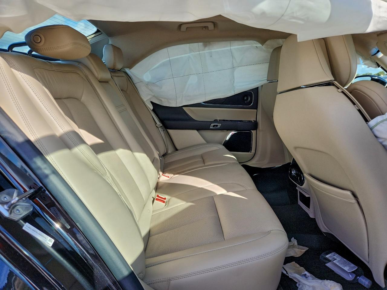 2020 LINCOLN CONTINENTAL RESERVE photo 10