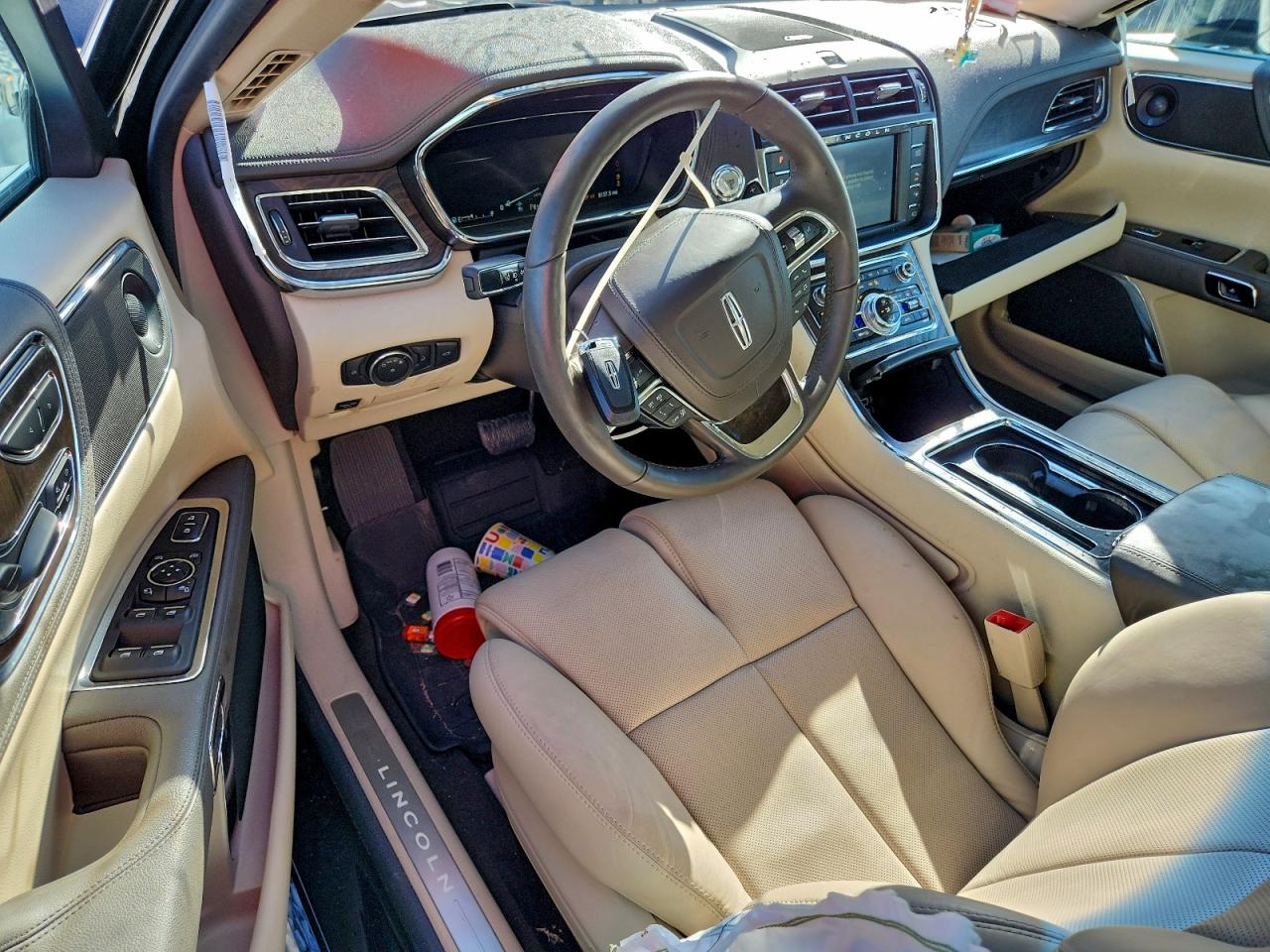 2020 LINCOLN CONTINENTAL RESERVE photo 8