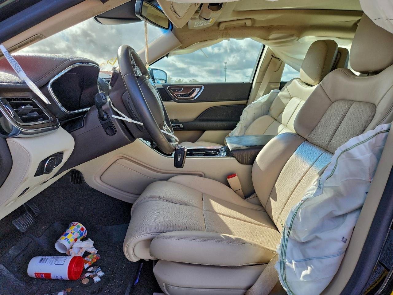 2020 LINCOLN CONTINENTAL RESERVE photo 7
