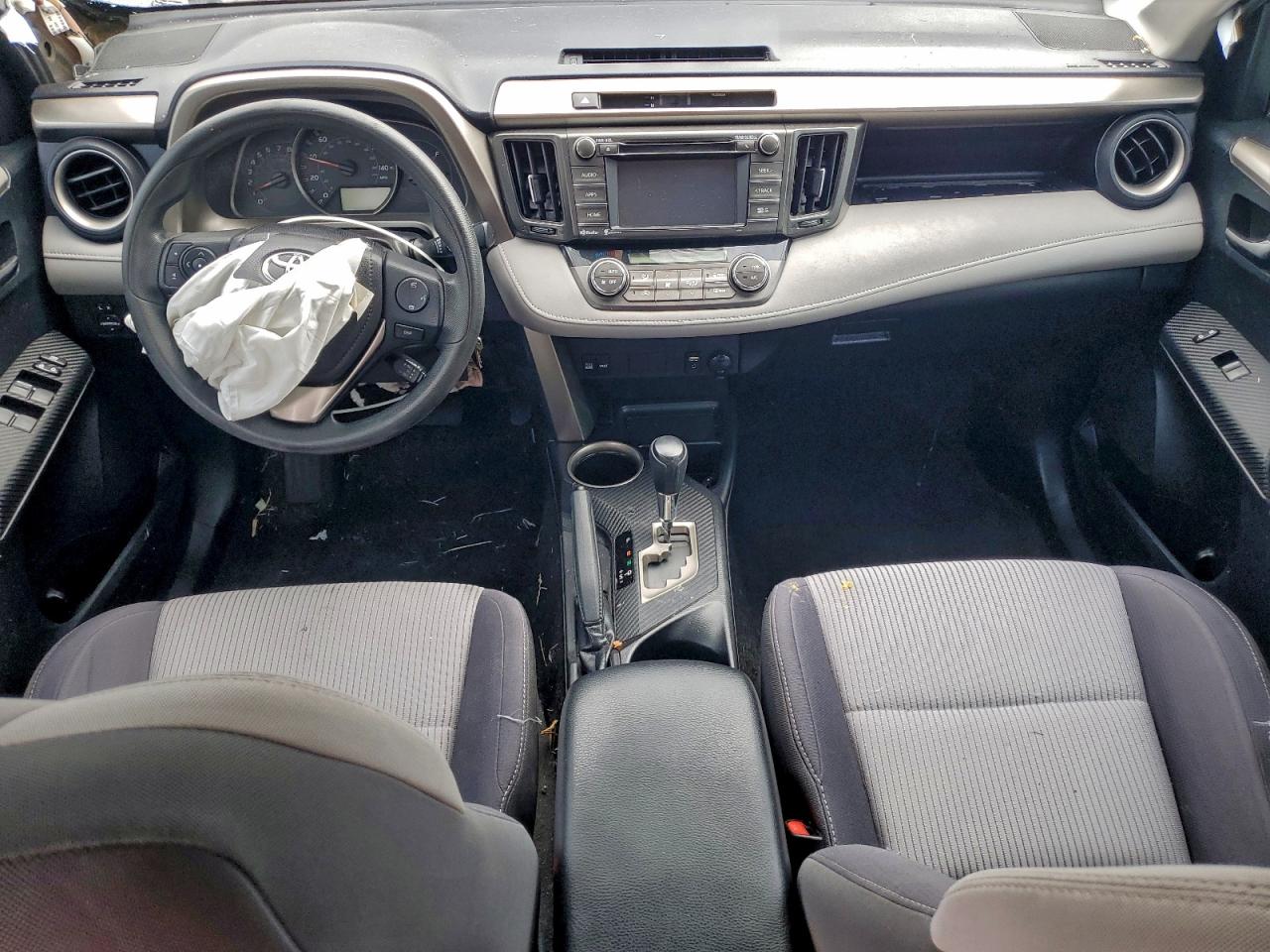 2015 TOYOTA RAV4 XLE photo 8
