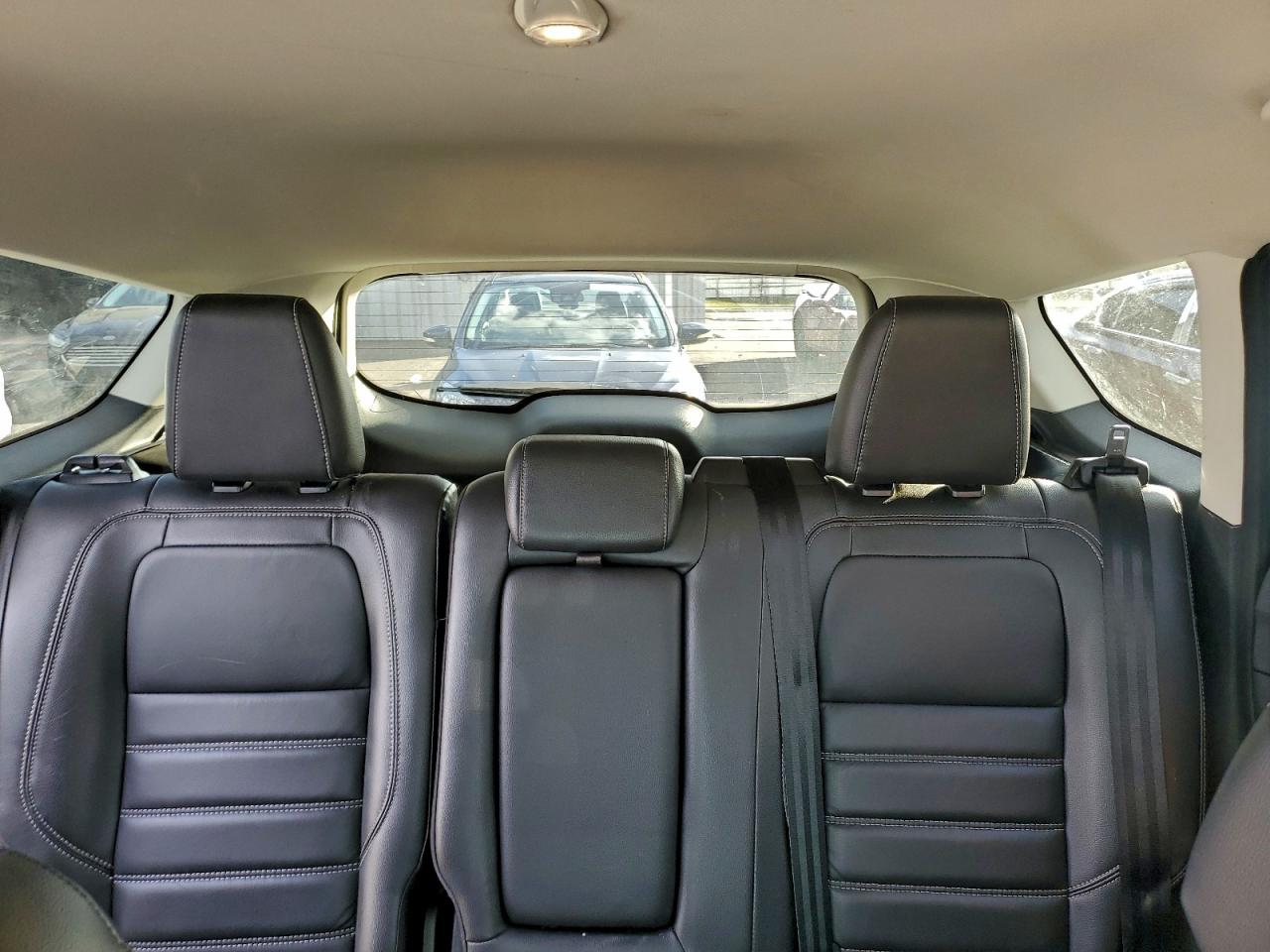 2017 FORD ESCAPE SE photo 10
