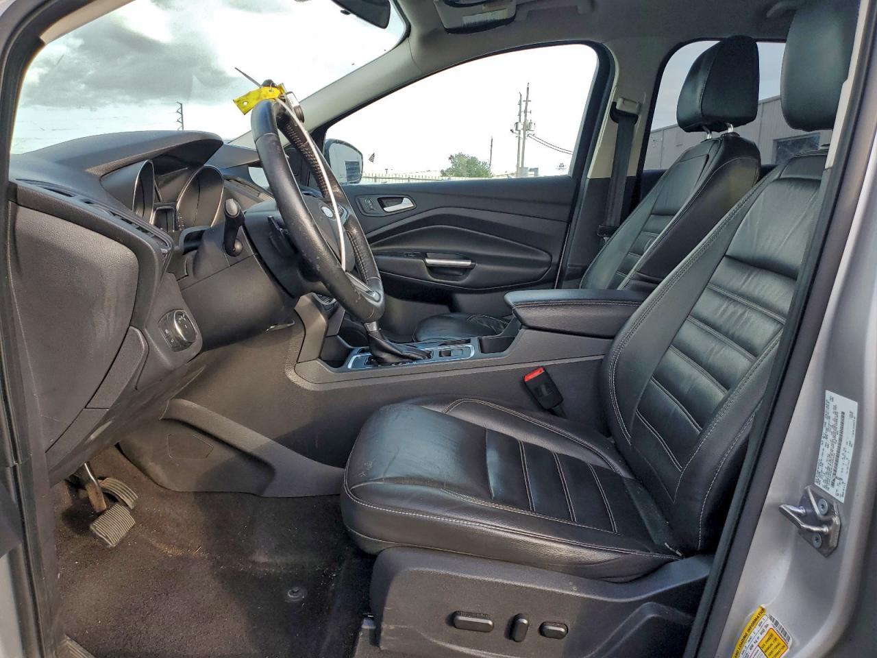 2017 FORD ESCAPE SE photo 7