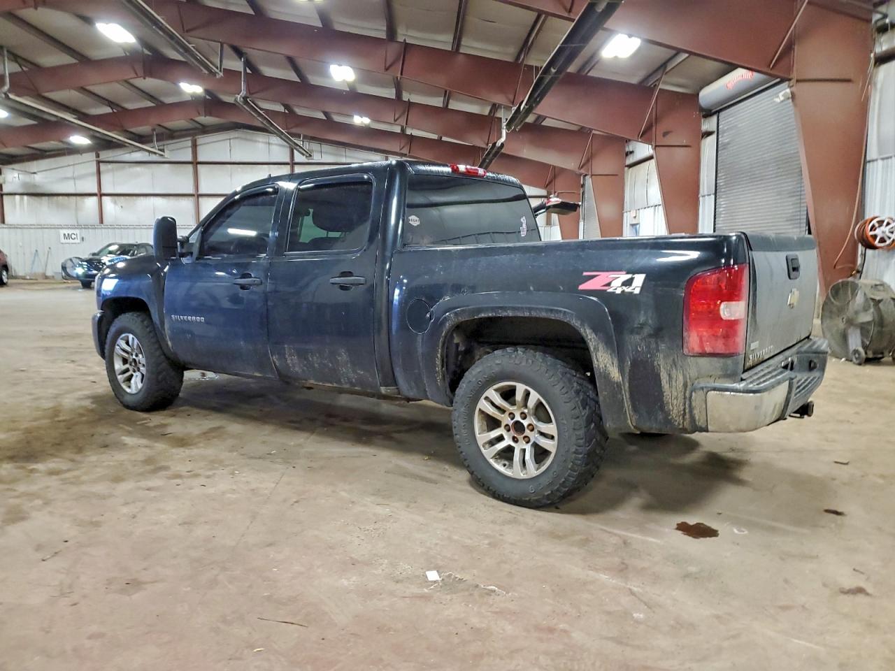 2010 CHEVROLET SILVERADO K1500 LT photo 3