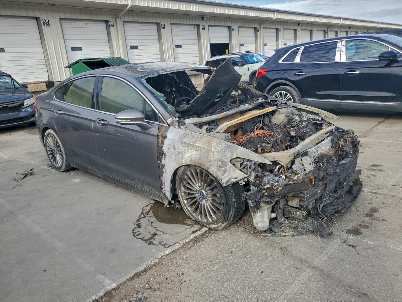 2013 FORD FUSION TITANIUM photo 4