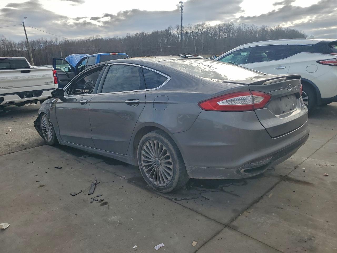2013 FORD FUSION TITANIUM photo 2