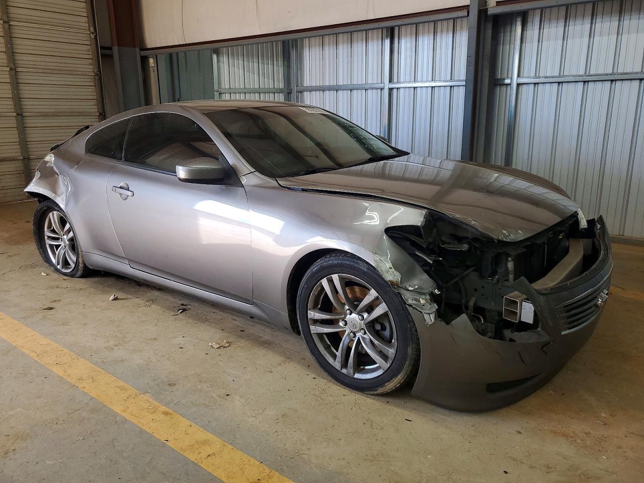 2009 INFINITI G37 BASE photo 4