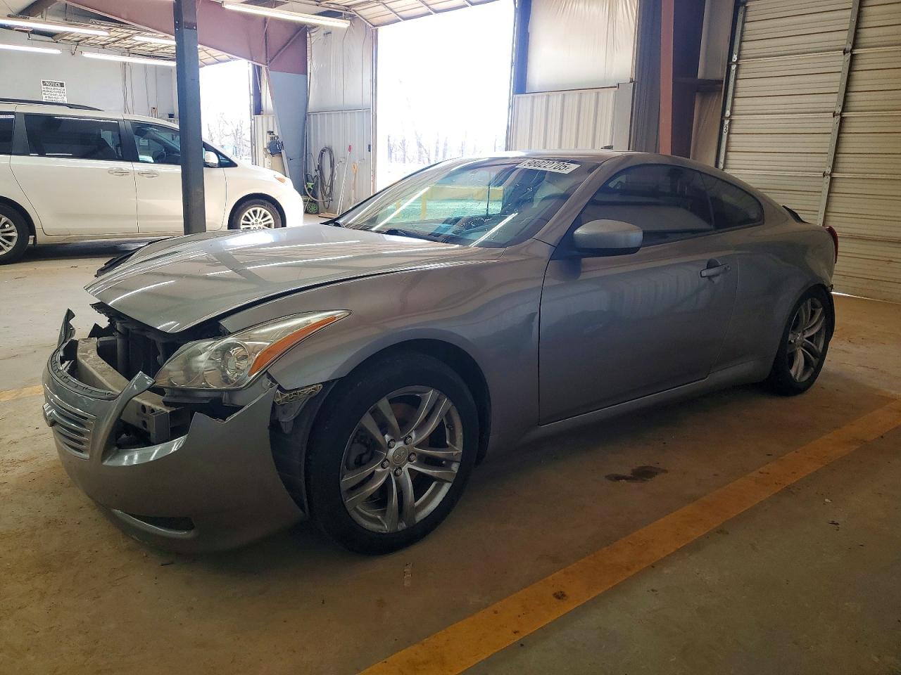 2009 INFINITI G37