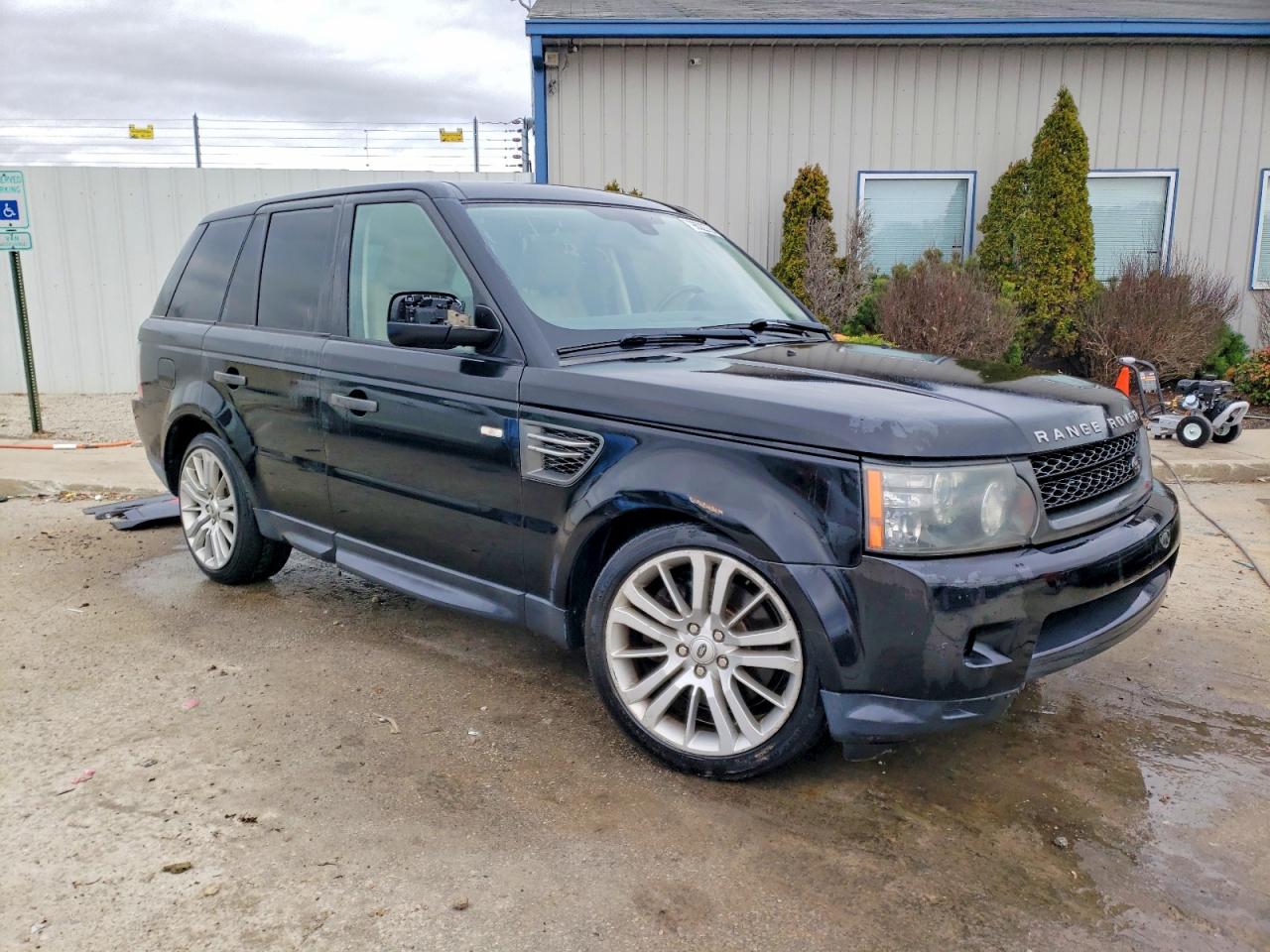 2010 LAND ROVER RANGE ROVER SPORT LUX photo 4