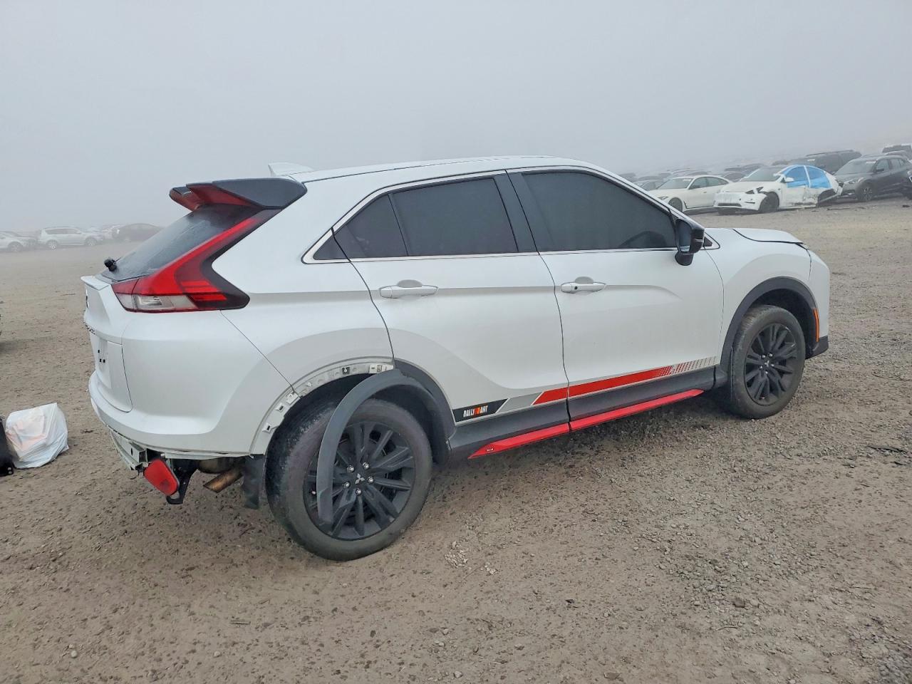 2024 MITSUBISHI ECLIPSE CROSS LE photo 3