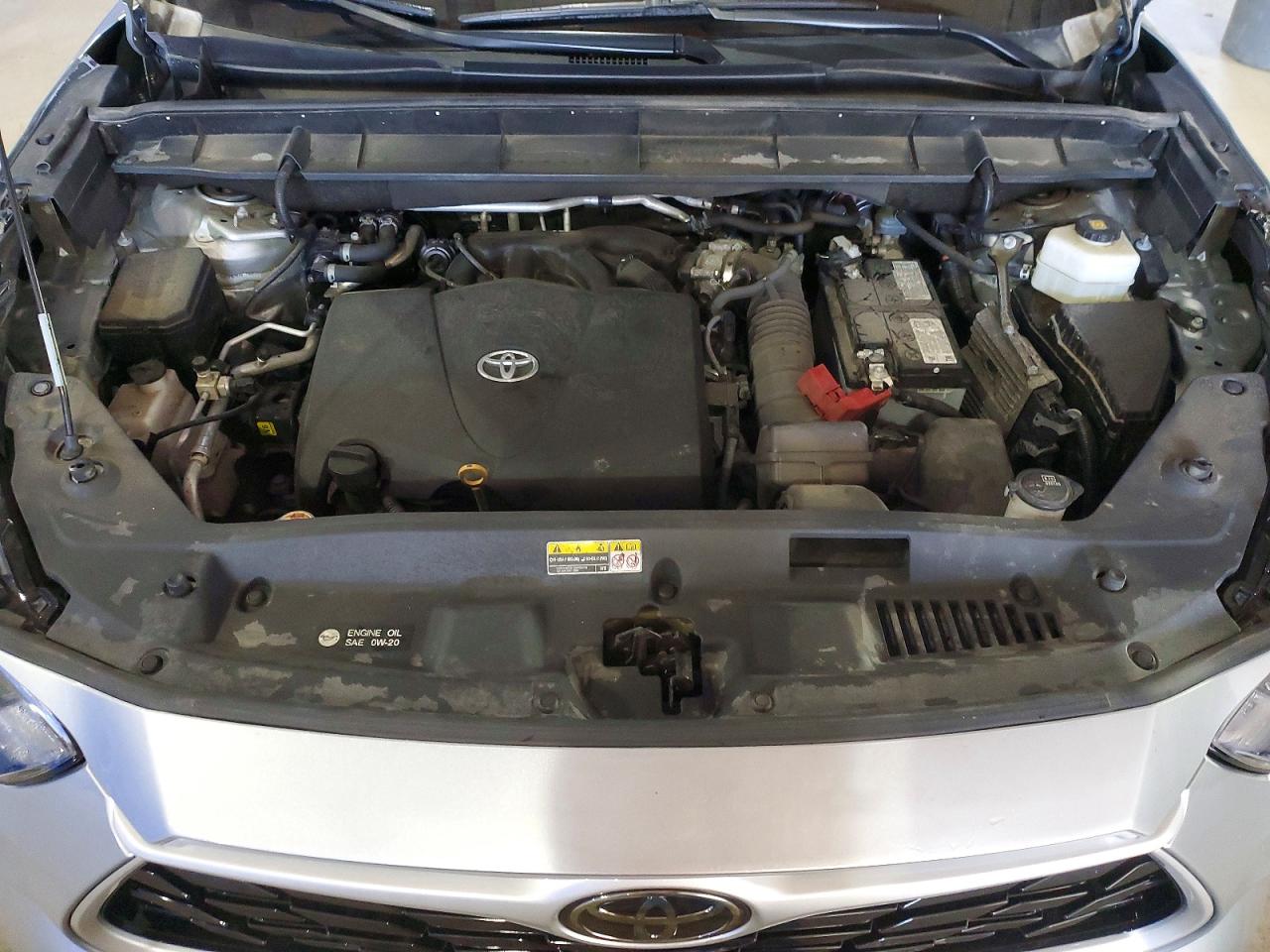 2020 TOYOTA HIGHLANDER XLE photo 11