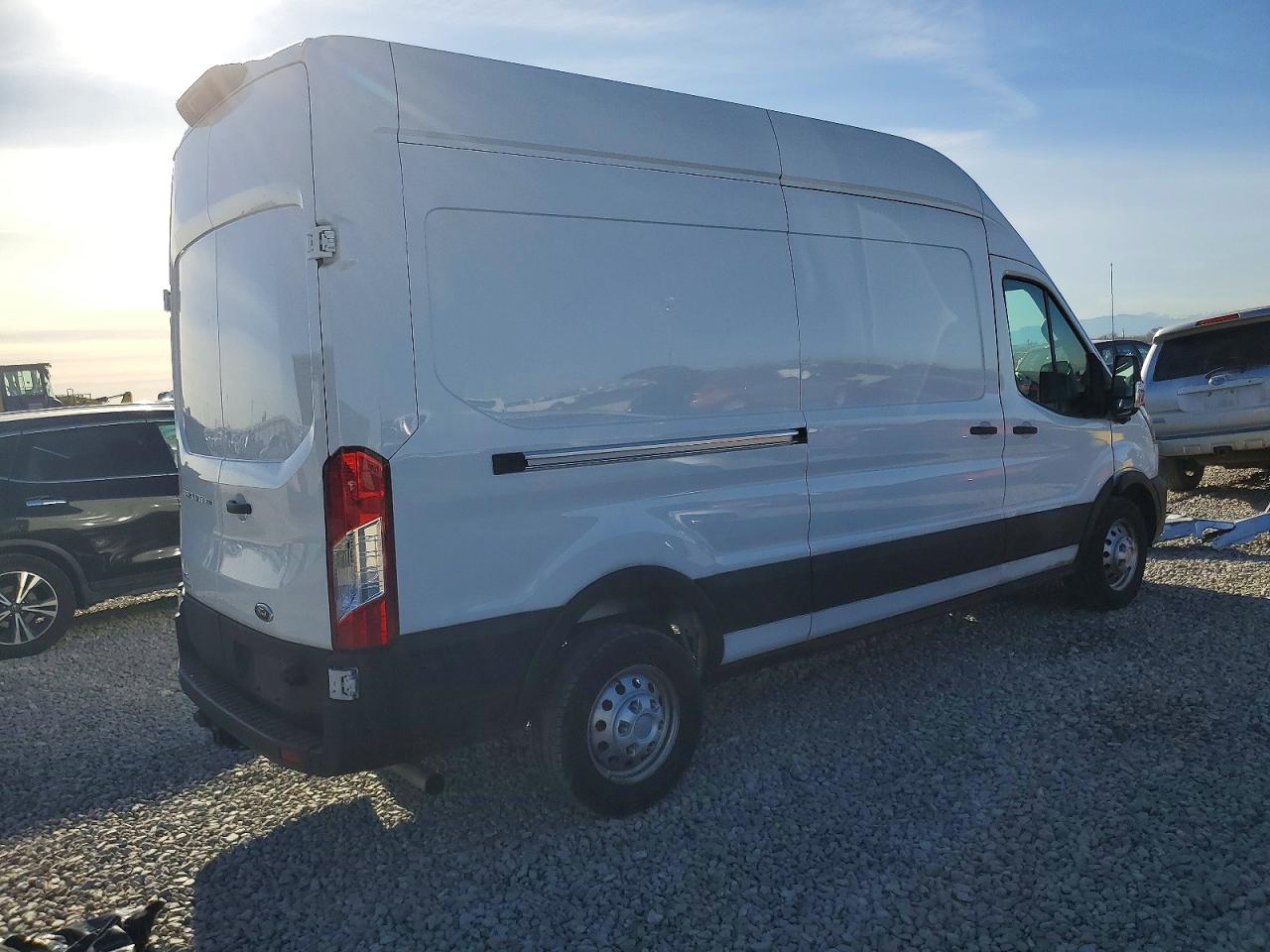 2025 FORD TRANSIT T-350 photo 3