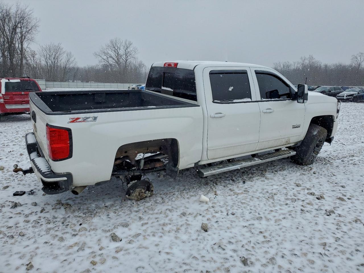 2017 CHEVROLET SILVERADO K1500 LT photo 3