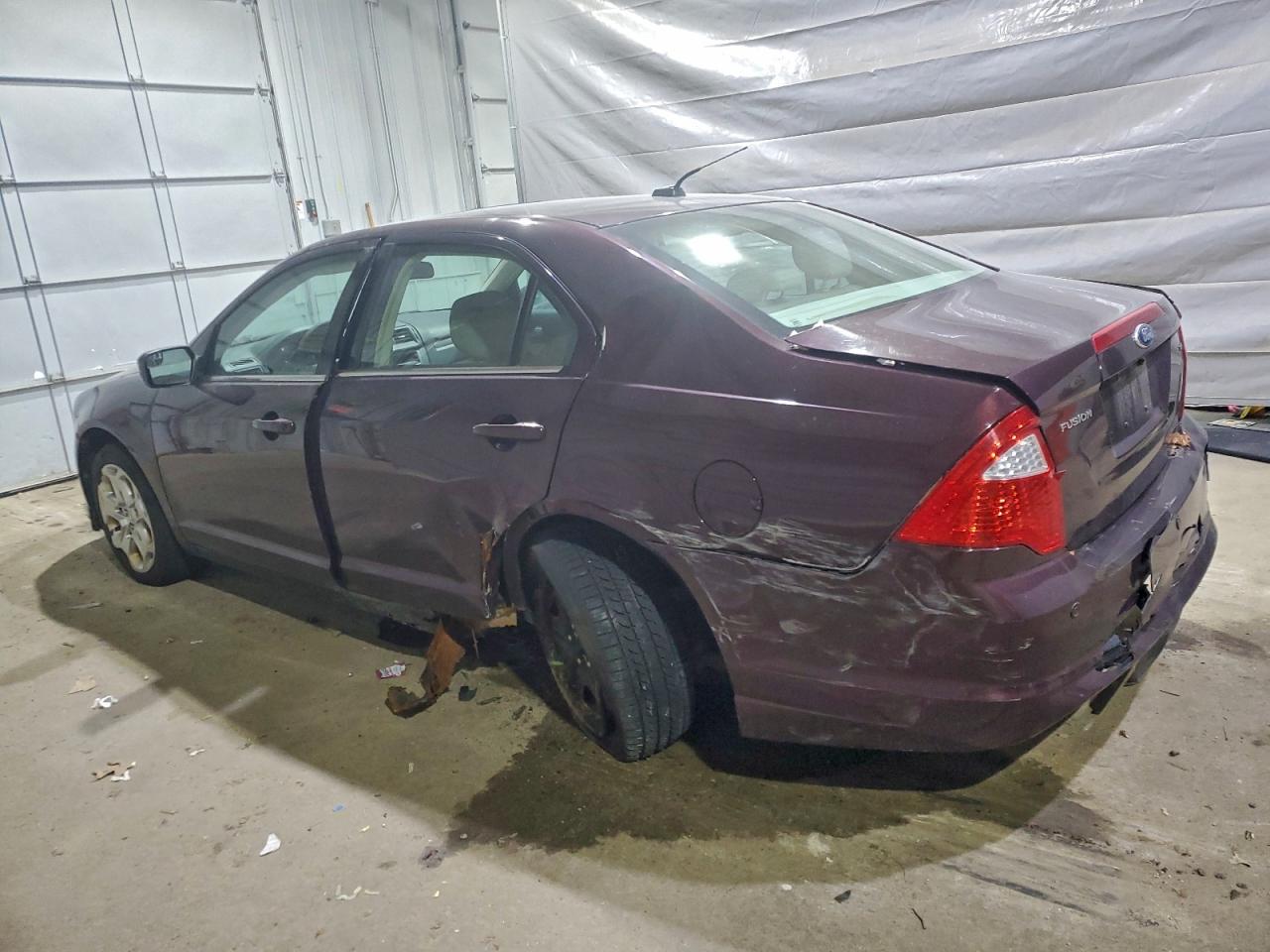 2011 FORD FUSION SE photo 2