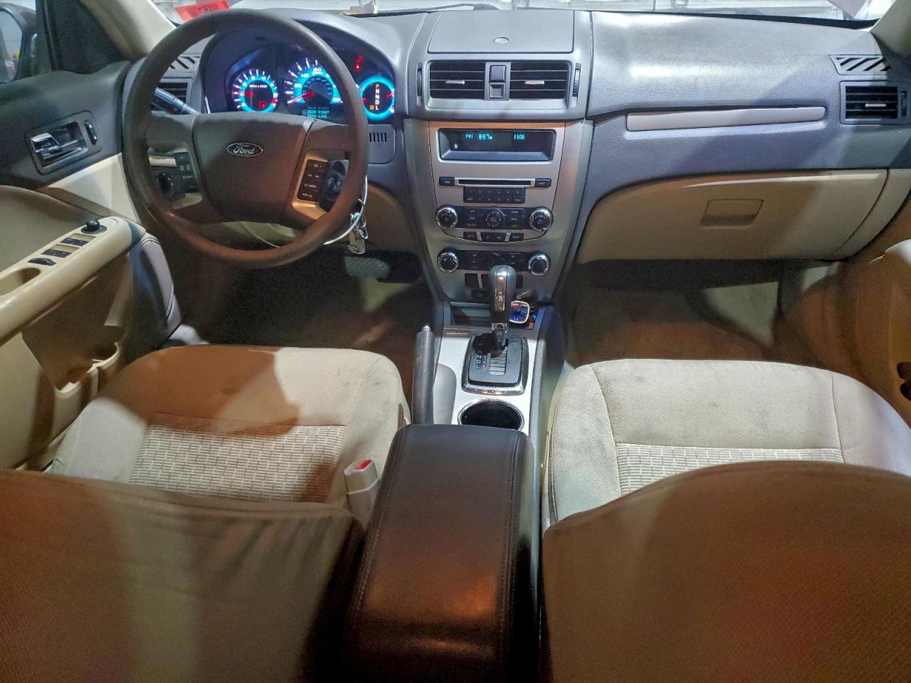 2011 FORD FUSION SE photo 8