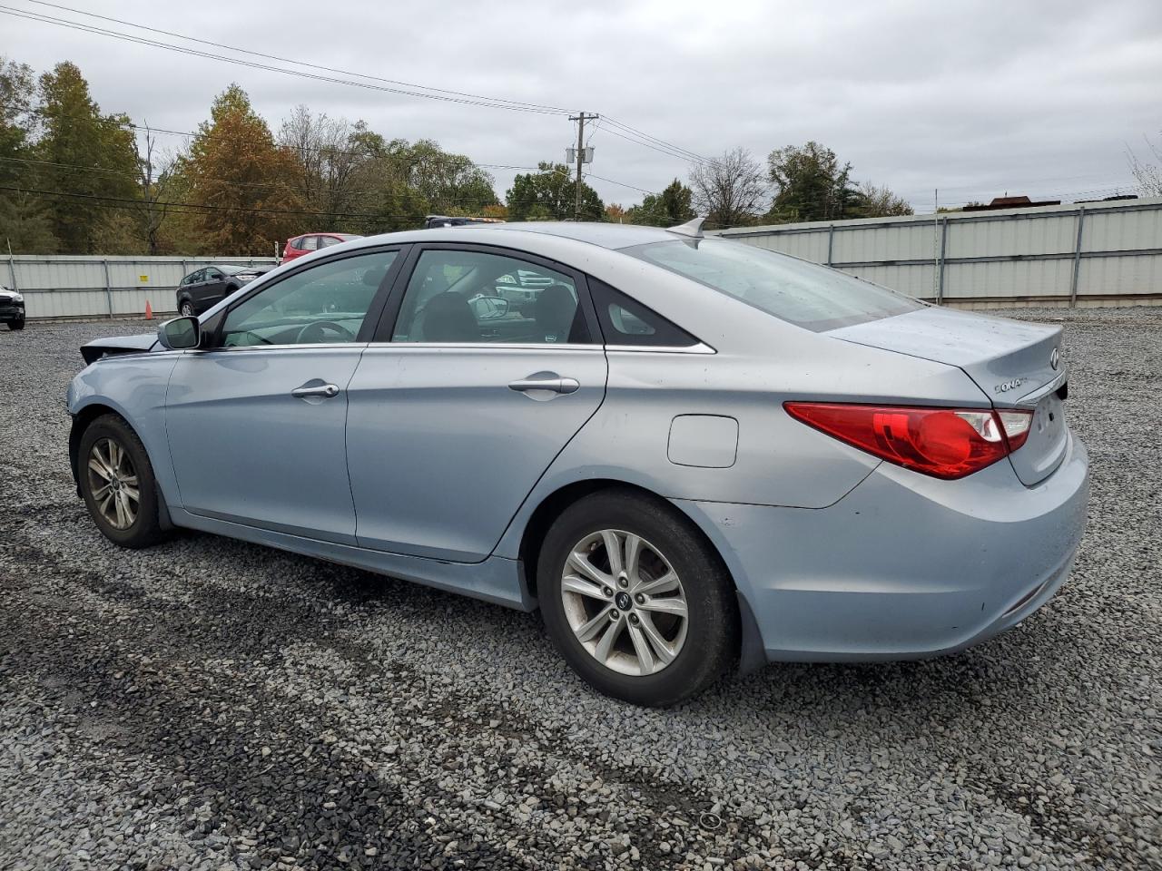 2011 HYUNDAI SONATA GLS photo 2
