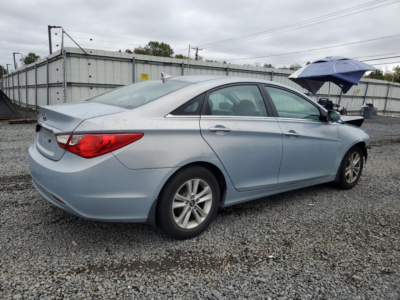 2011 HYUNDAI SONATA GLS photo 3