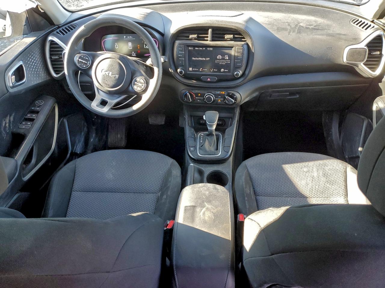2024 KIA SOUL LX photo 8