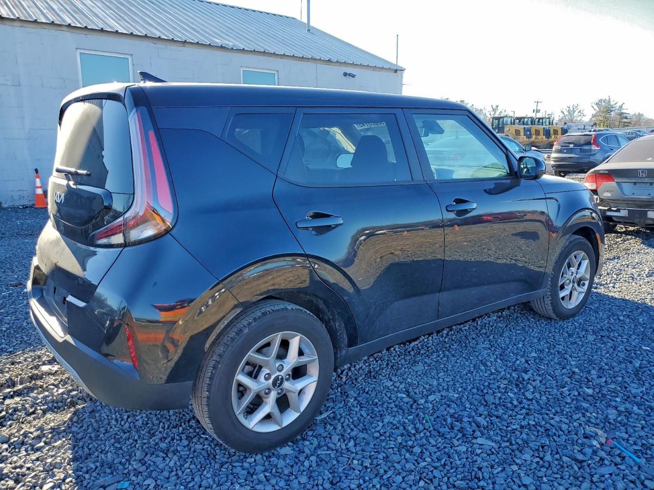 2024 KIA SOUL LX photo 3