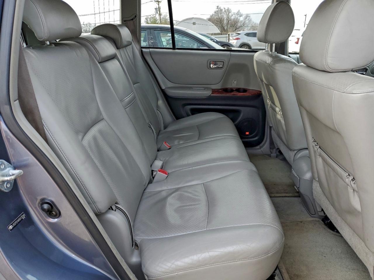 2005 TOYOTA HIGHLANDER LIMITED photo 21
