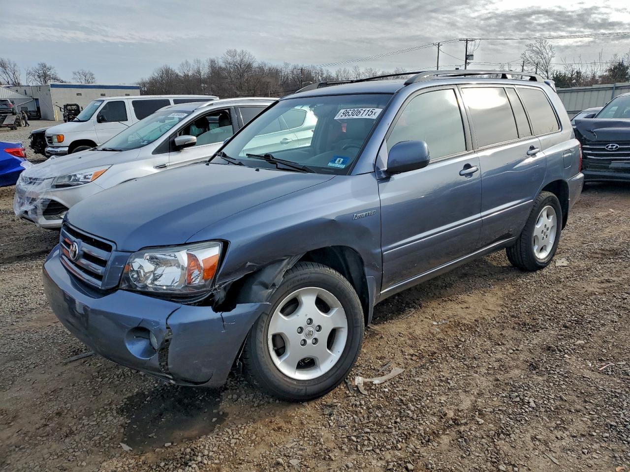 2005 TOYOTA HIGHLANDER