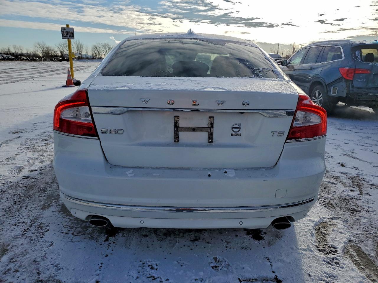 2015 VOLVO S80 PLATINUM photo 6