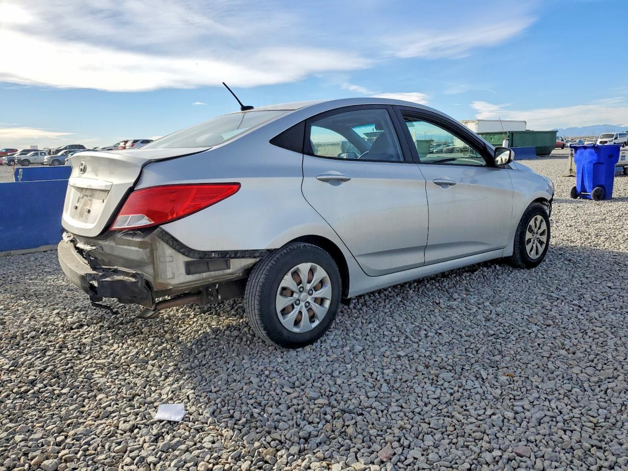 2015 HYUNDAI ACCENT GLS photo 5
