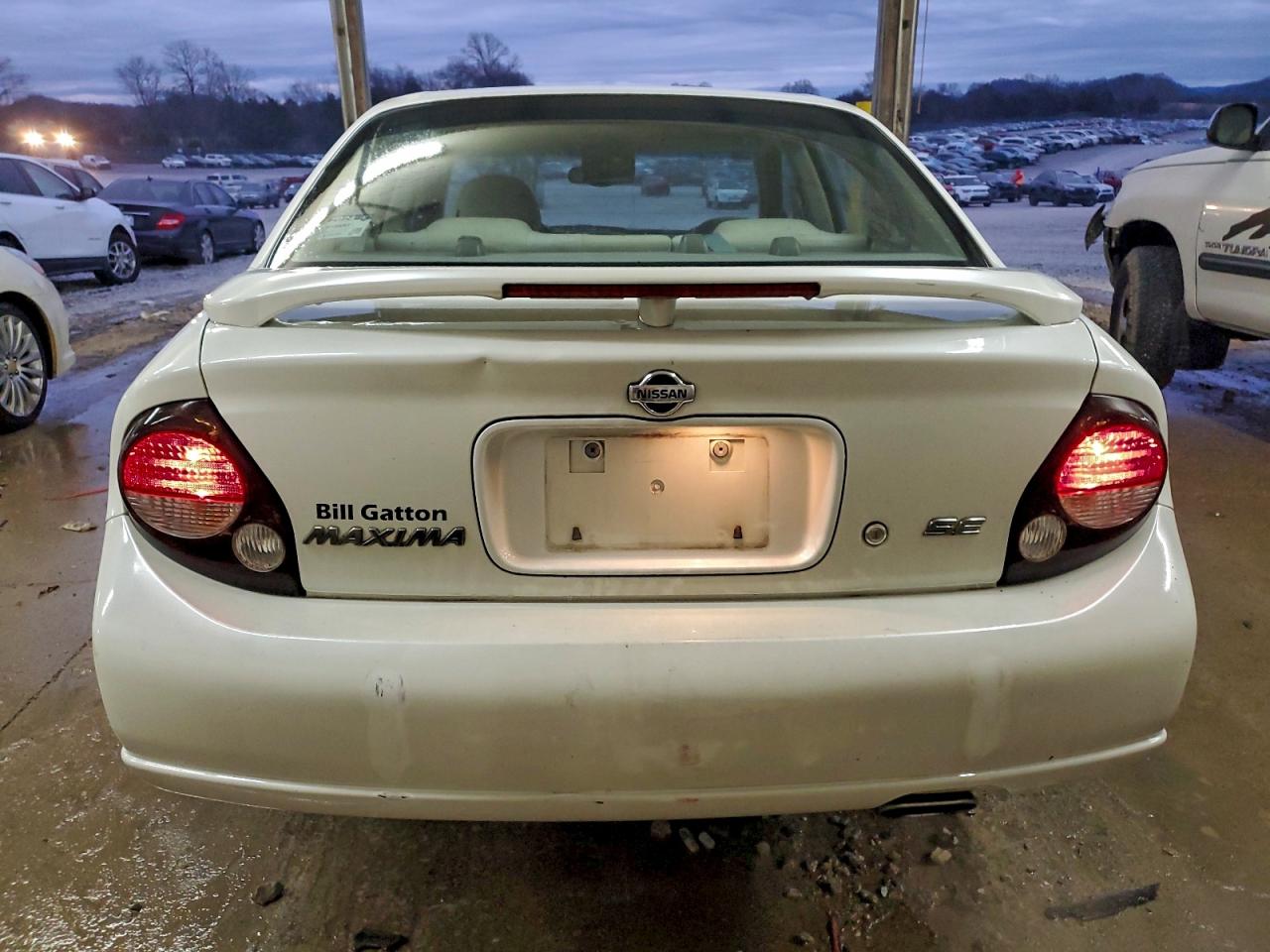 2001 NISSAN MAXIMA GXE photo 5