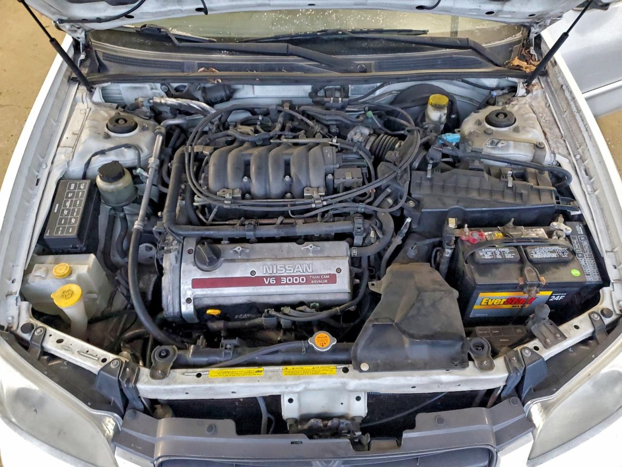 2001 NISSAN MAXIMA GXE photo 10