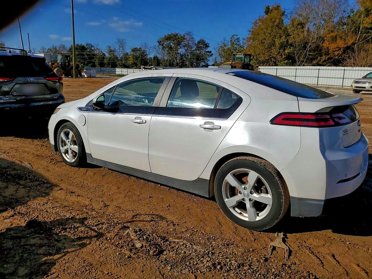2015 CHEVROLET VOLT photo 3
