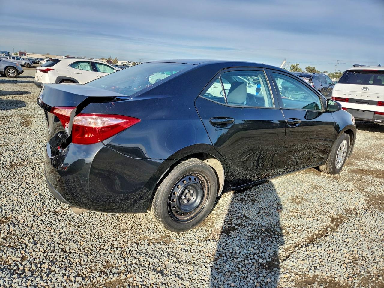 2017 TOYOTA COROLLA L photo 5