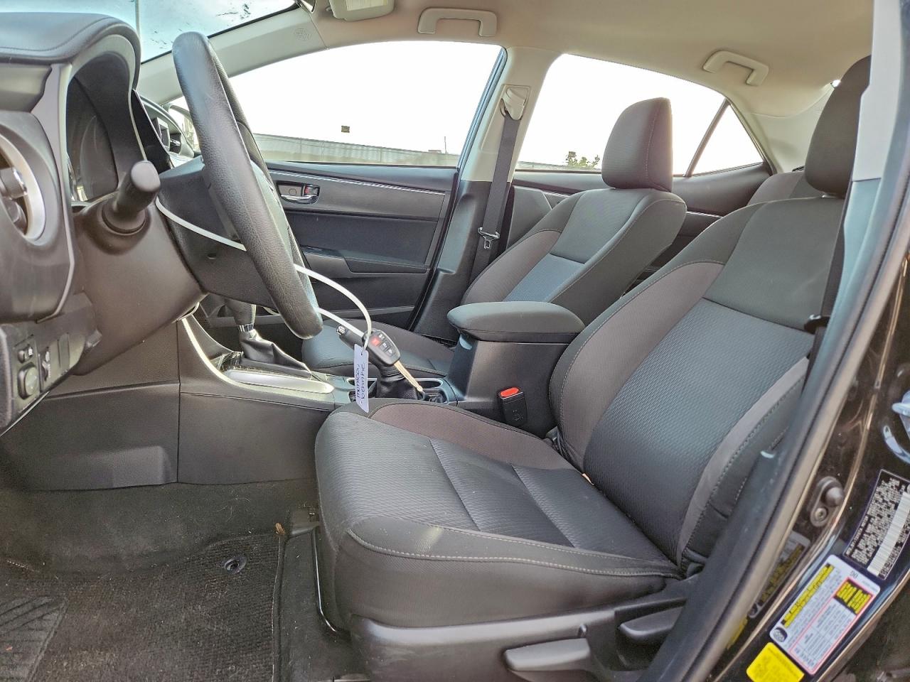 2017 TOYOTA COROLLA L photo 13