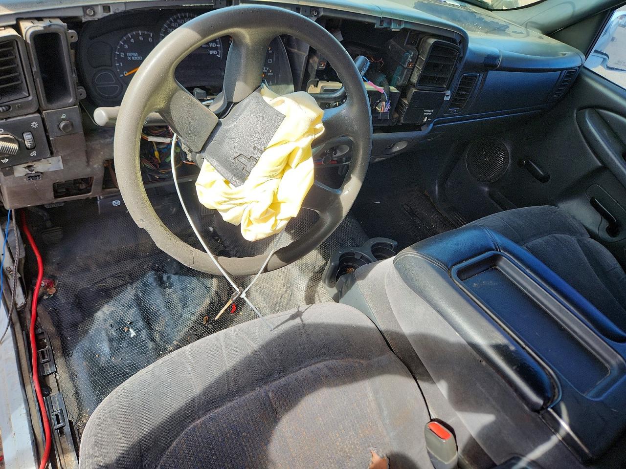 2004 CHEVROLET SILVERADO C1500 photo 15