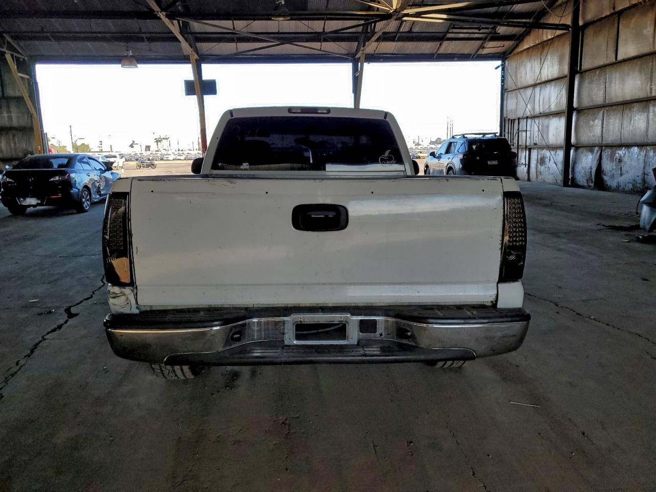 2004 CHEVROLET SILVERADO C1500 photo 11