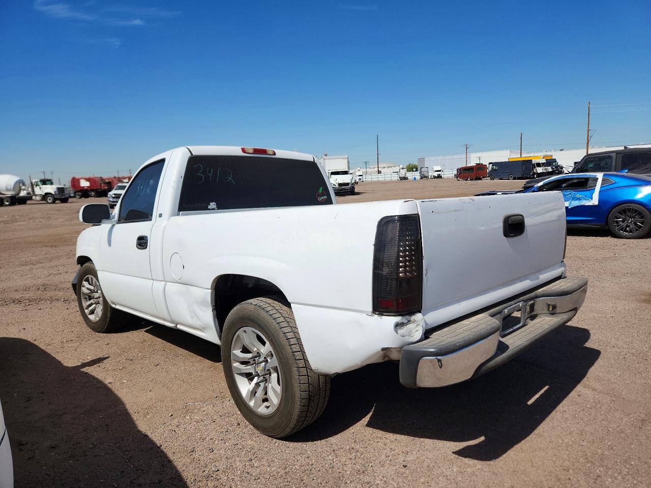 2004 CHEVROLET SILVERADO C1500 photo 3