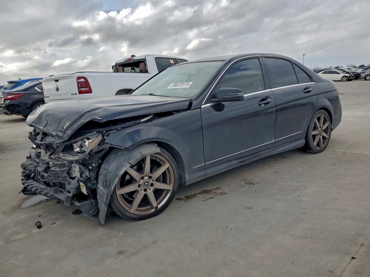 2014 MERCEDES-BENZ C