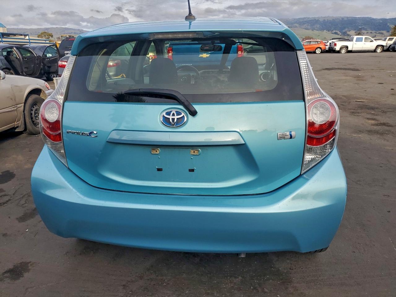 2012 TOYOTA PRIUS C photo 11