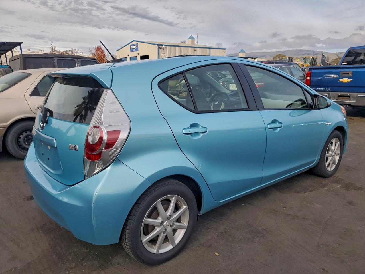 2012 TOYOTA PRIUS C photo 5